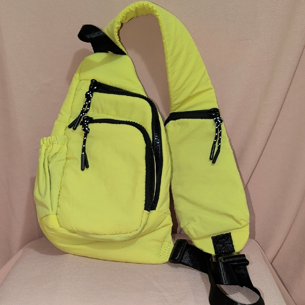 Time and Tru Yellow Crossbody Bag